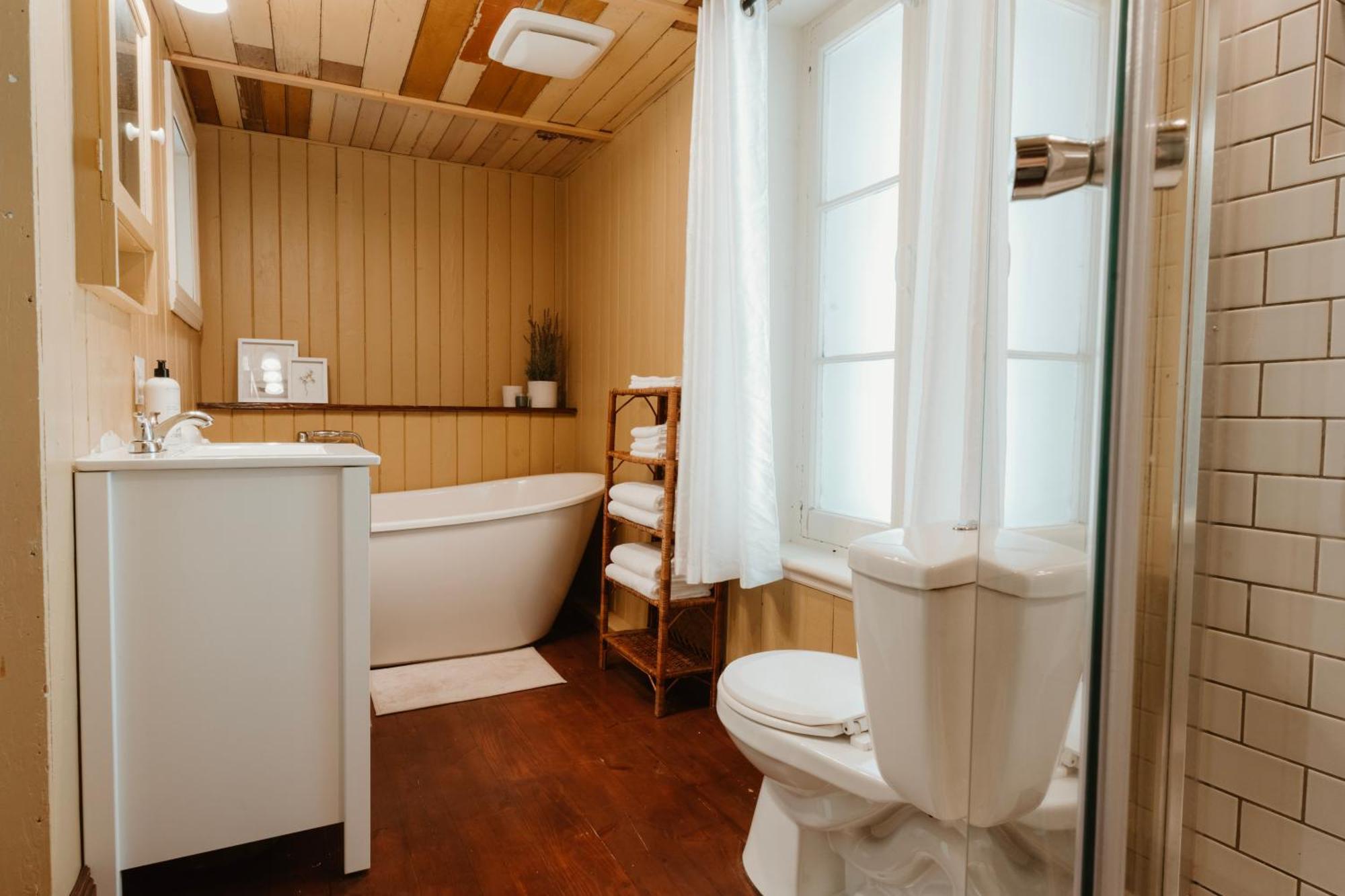 Auberge De L'Ouest Deschambault Екстер'єр фото